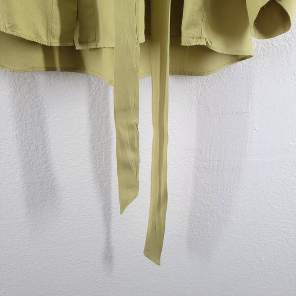 Berlook Button up Shirt w Tie Front Womens Small Green Minimalist Office Artsy - Picture 5 of 12